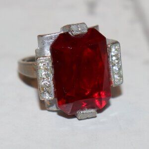 ❤️ Vintage Silver Ring · Red Glass Gem · Adjustable Size 6–8 ❤️